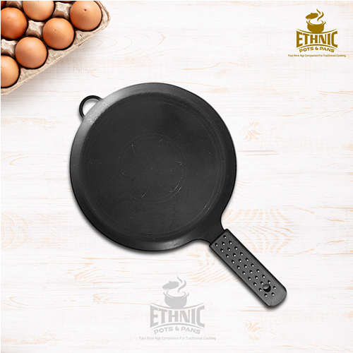 Roti tawa with Bakelite handle