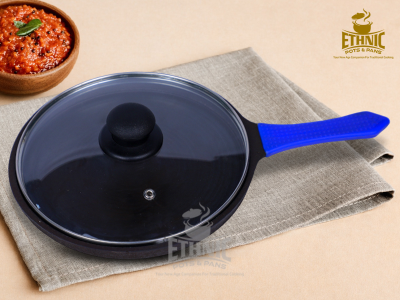 Handle Tawa with Heat Resistant Grip